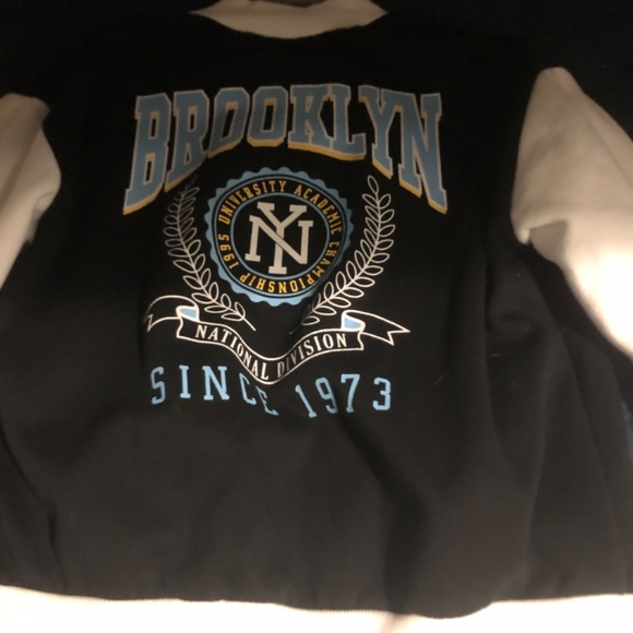 Jacket no stains perfect condition - Picture 2 of 2